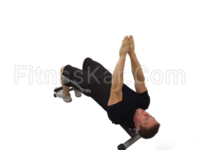 شکم روی میز شیب دار دست‌ها کشیده - تصویر 1